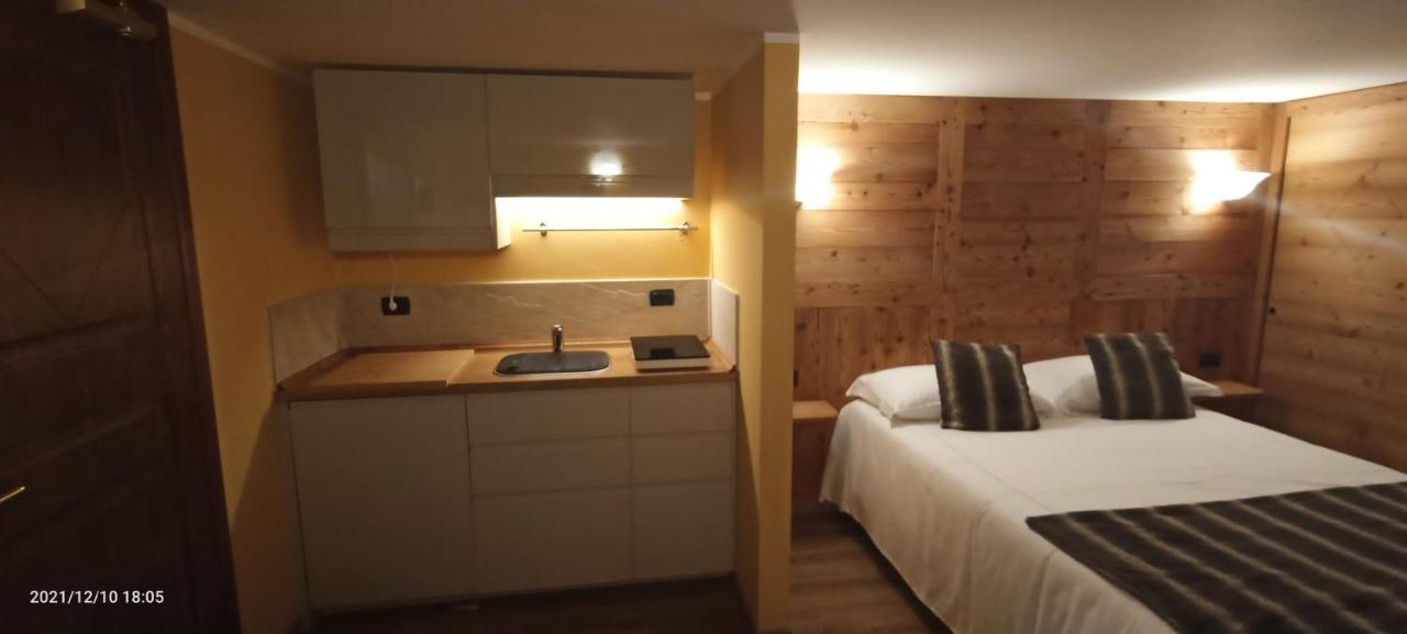 Chalet Alpina Hotel & Apartments La Thuile Kültér fotó