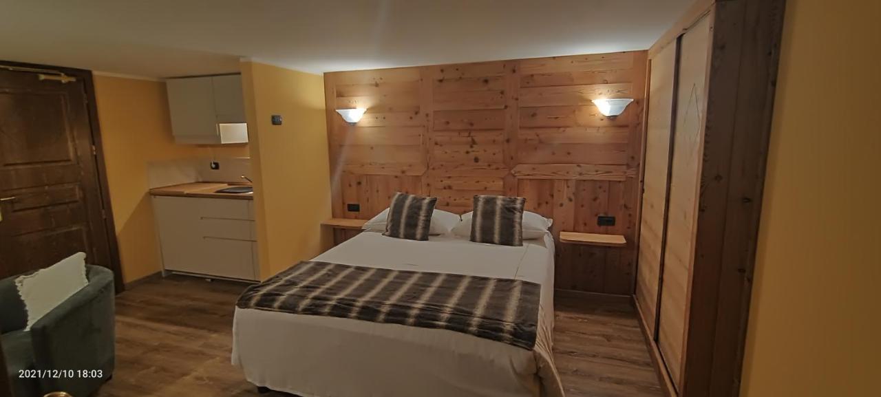 Chalet Alpina Hotel & Apartments La Thuile Kültér fotó