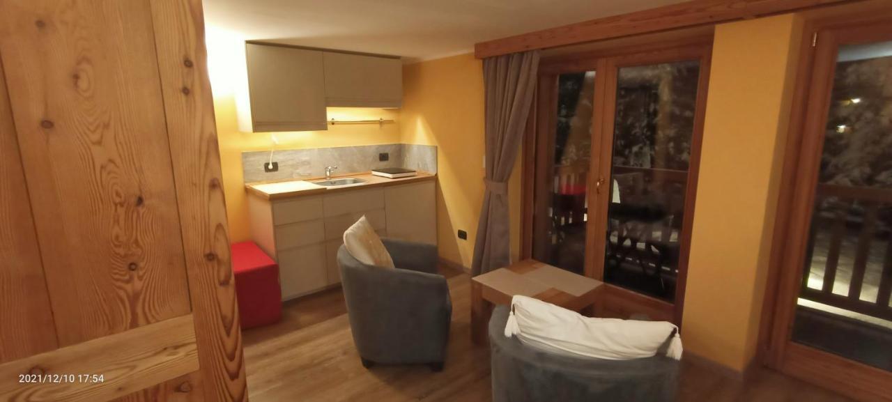 Chalet Alpina Hotel & Apartments La Thuile Kültér fotó