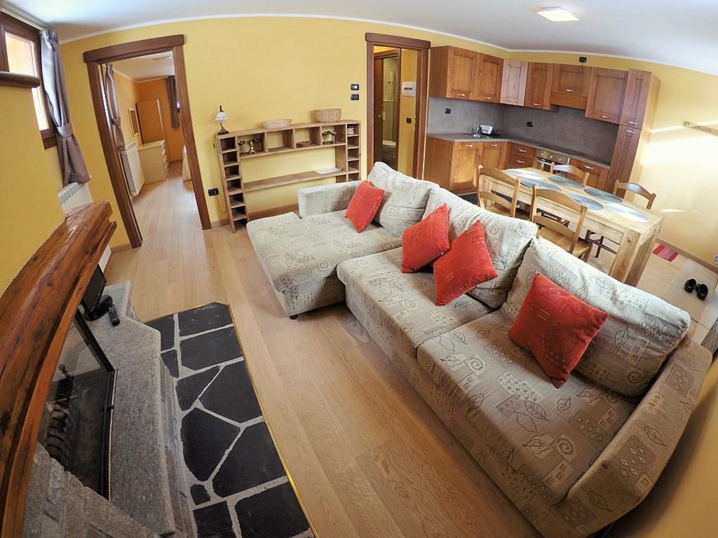 Chalet Alpina Hotel & Apartments La Thuile Kültér fotó
