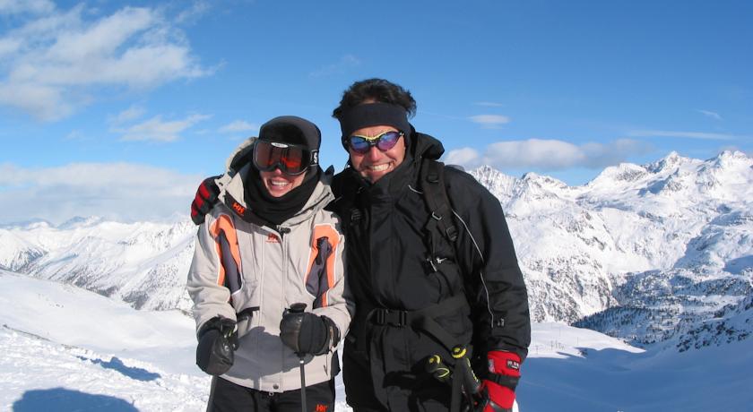 Chalet Alpina Hotel & Apartments La Thuile Kültér fotó