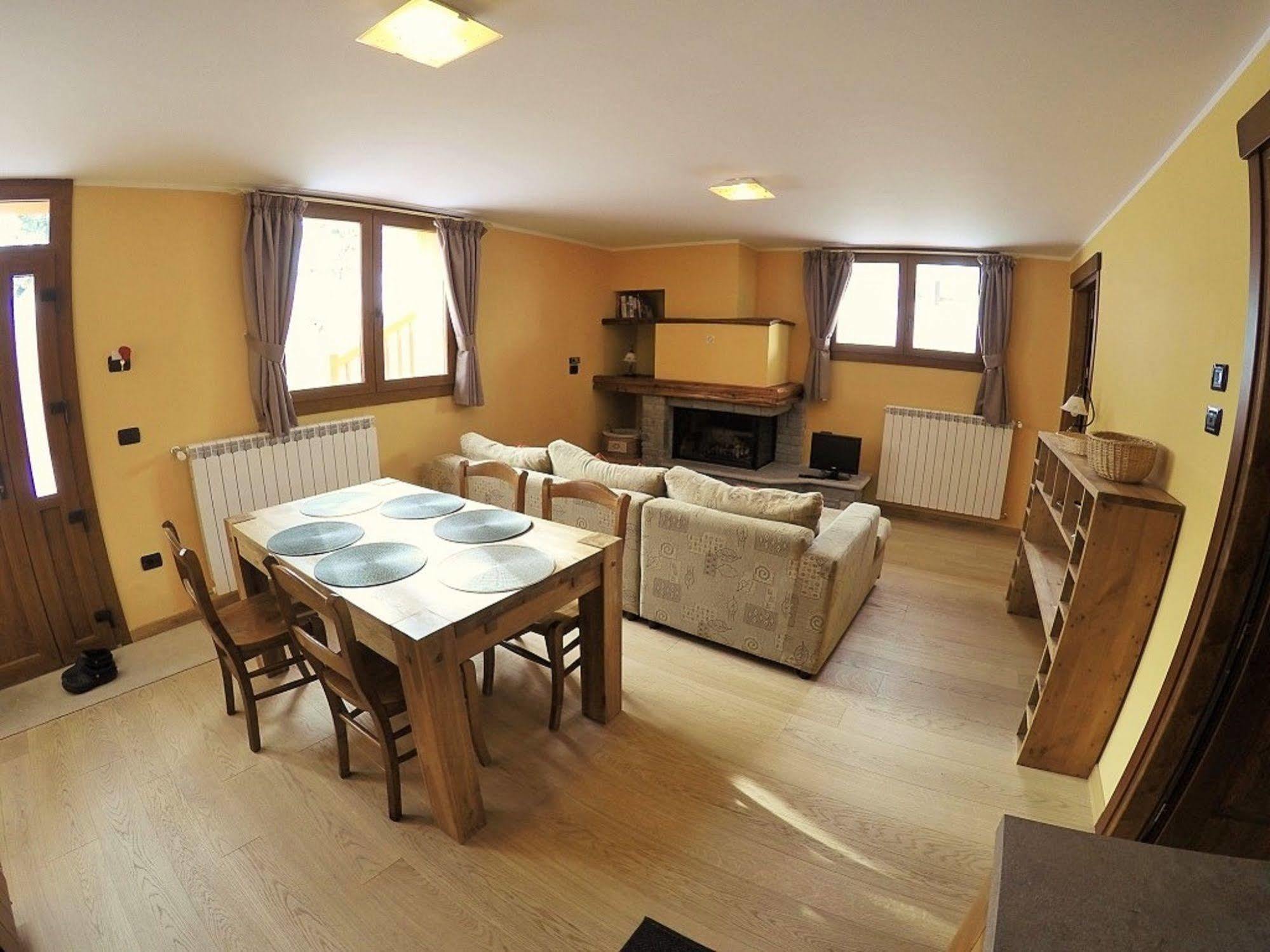 Chalet Alpina Hotel & Apartments La Thuile Kültér fotó